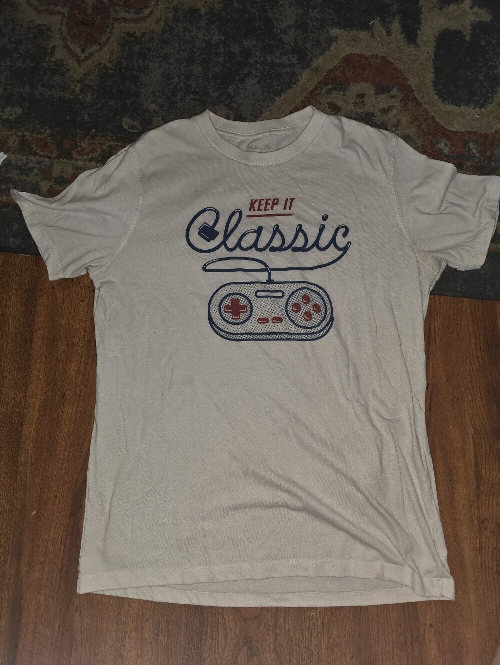 Old Navy White 'Keep It Classic' Gamer Graphic Tee Mens S